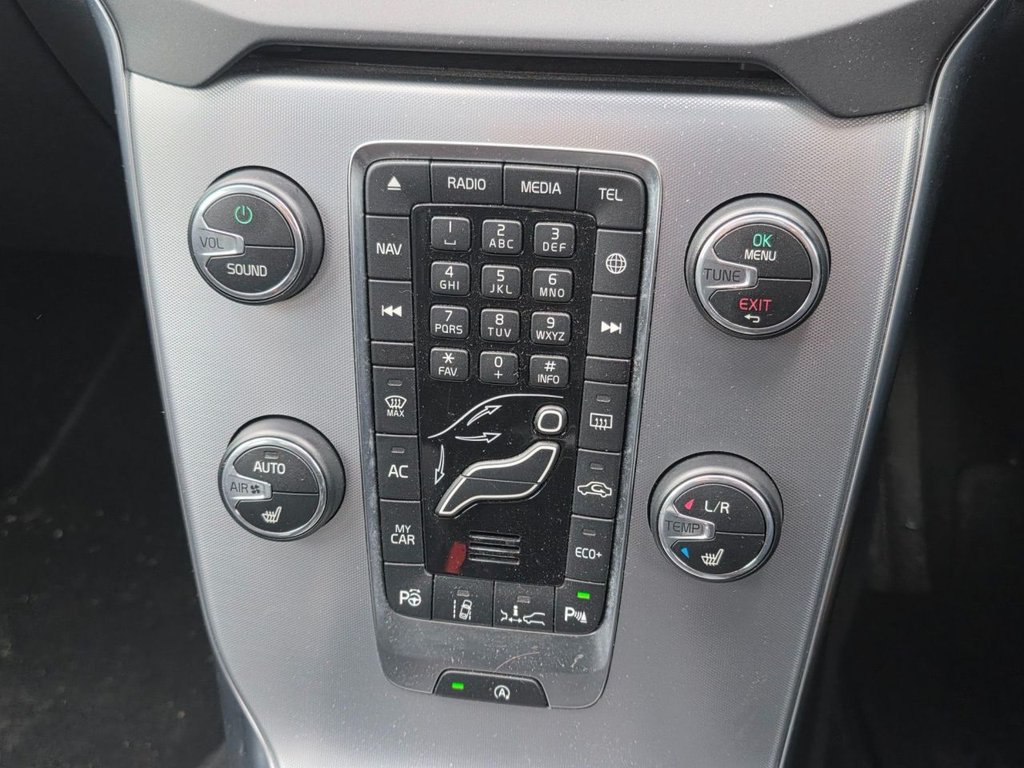 Used Volvo V40 2018 for sale - 77547064: Photo 25