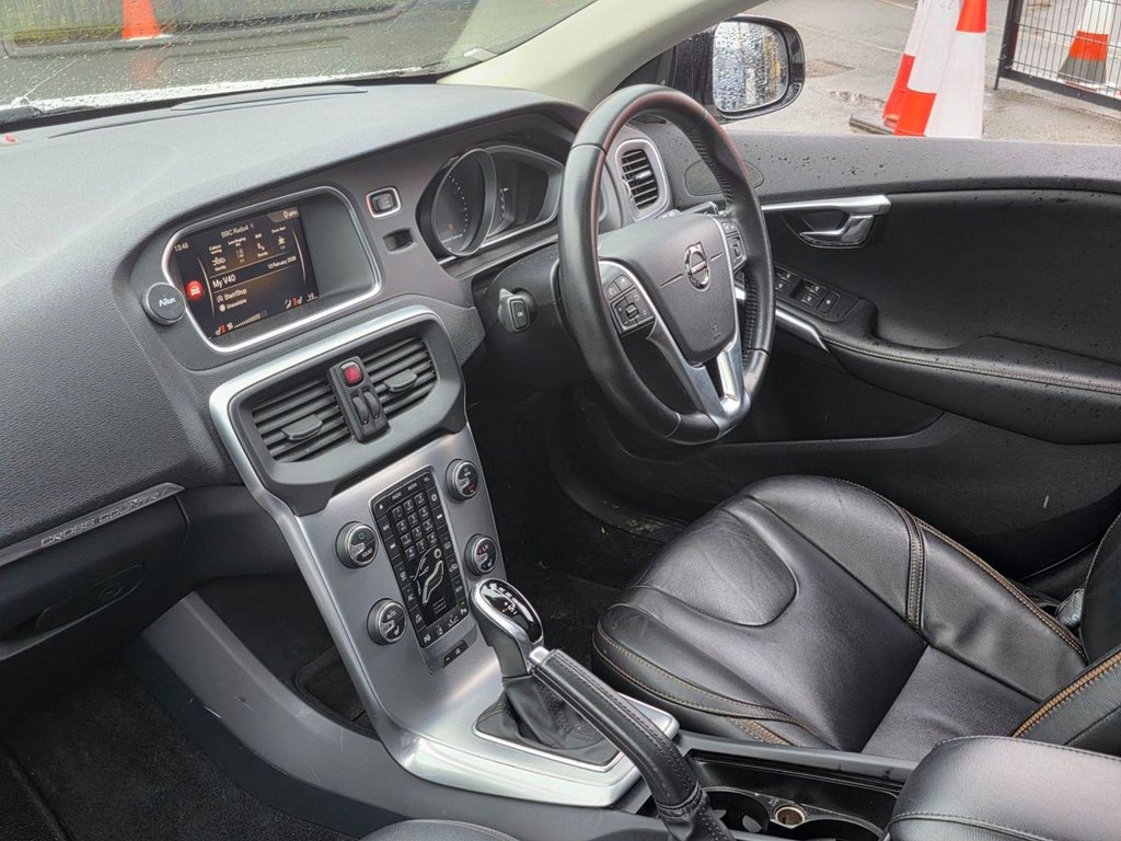 Used Volvo V40 2018 for sale - 77547064: Photo 33