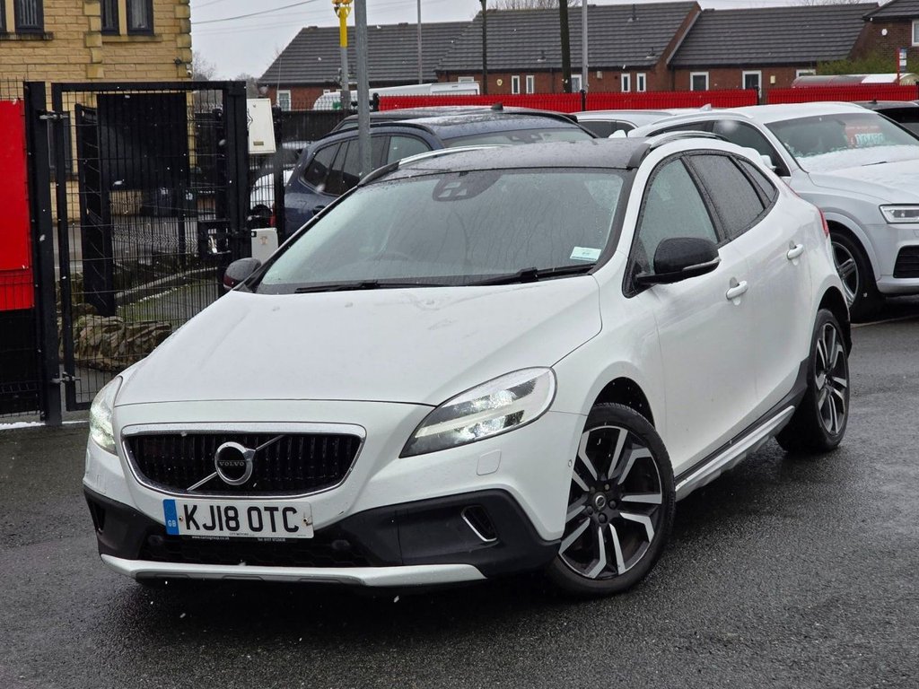 Used Volvo V40 2018 for sale - 77547064: Photo 44