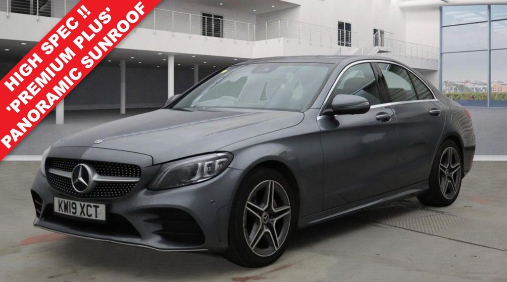 Used Mercedes-Benz C Class 2019 for sale - 76923936: Photo 1