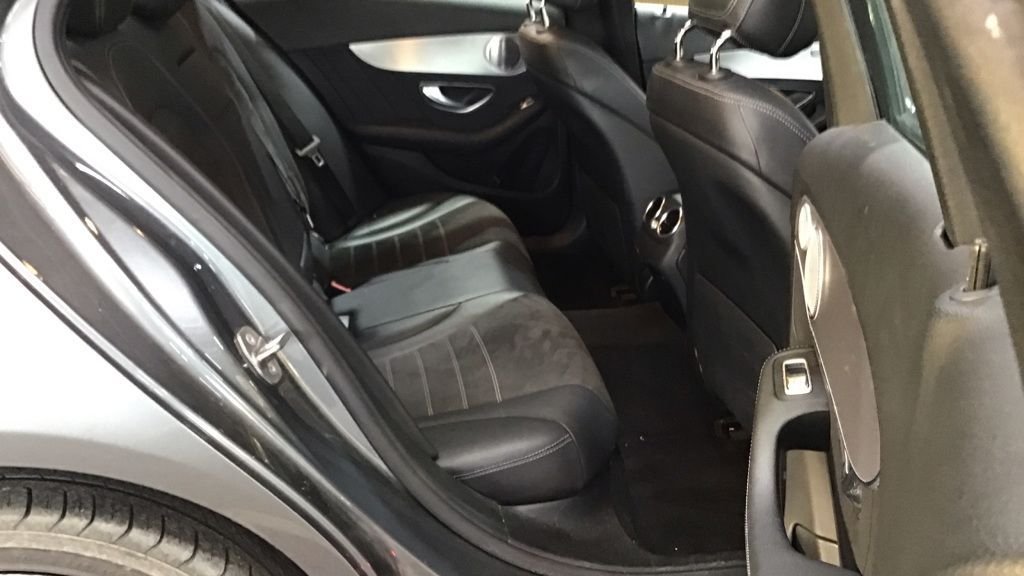 Used Mercedes-Benz C Class 2019 for sale - 76923936: Photo 4