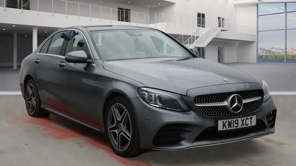 Used Mercedes-Benz C Class 2019 for sale - 76923936: Photo 9
