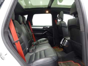 Used Porsche Cayenne 2015 for sale - 69936852: Photo