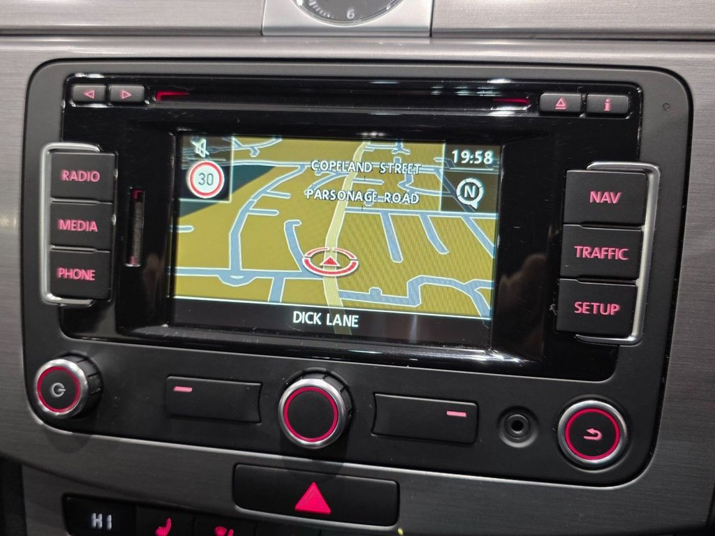 Used Volkswagen Passat 2014 for sale - 77161683: Photo 24