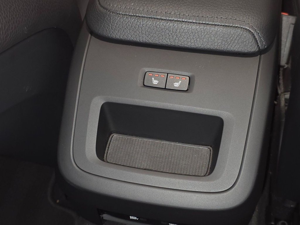 Used Volvo V60 2018 for sale - 76632512: Photo 10