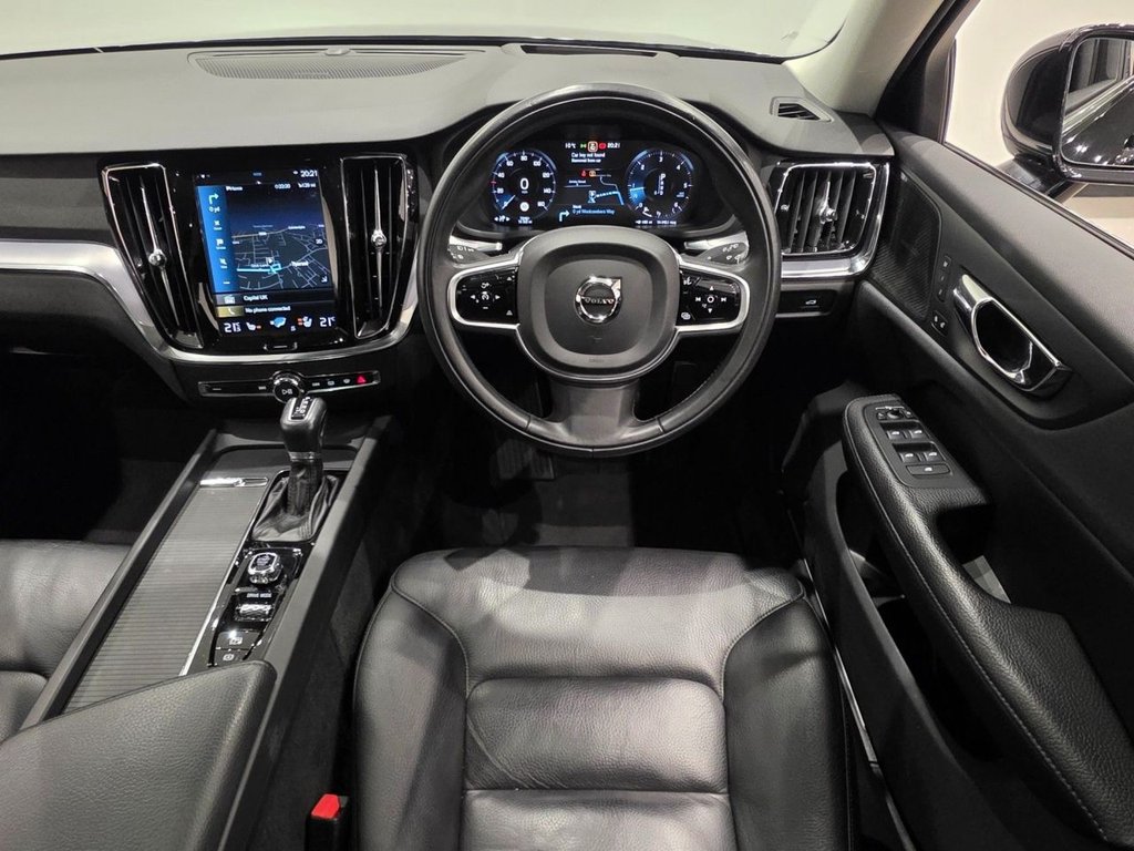 Used Volvo V60 2018 for sale - 76632512: Photo 18