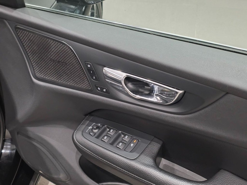 Used Volvo V60 2018 for sale - 76632512: Photo 39