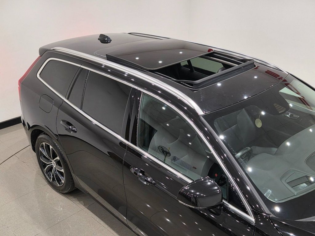 Used Volvo V60 2018 for sale - 76632512: Photo 45
