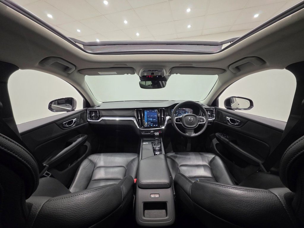 Used Volvo V60 2018 for sale - 76632512: Photo 9