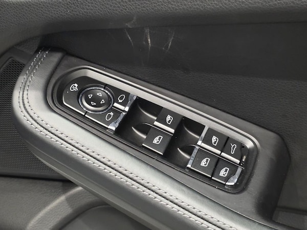 Used Porsche Macan 2017 for sale - 75628307: Photo 18