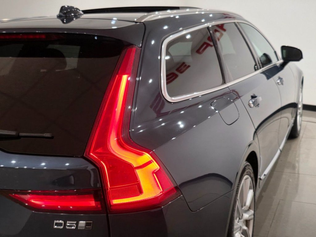 Used Volvo V90 2018 for sale - 76356851: Photo 32