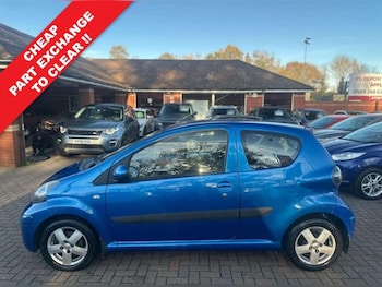 2010 (10) - 1.0 VVT-i Blue 3dr