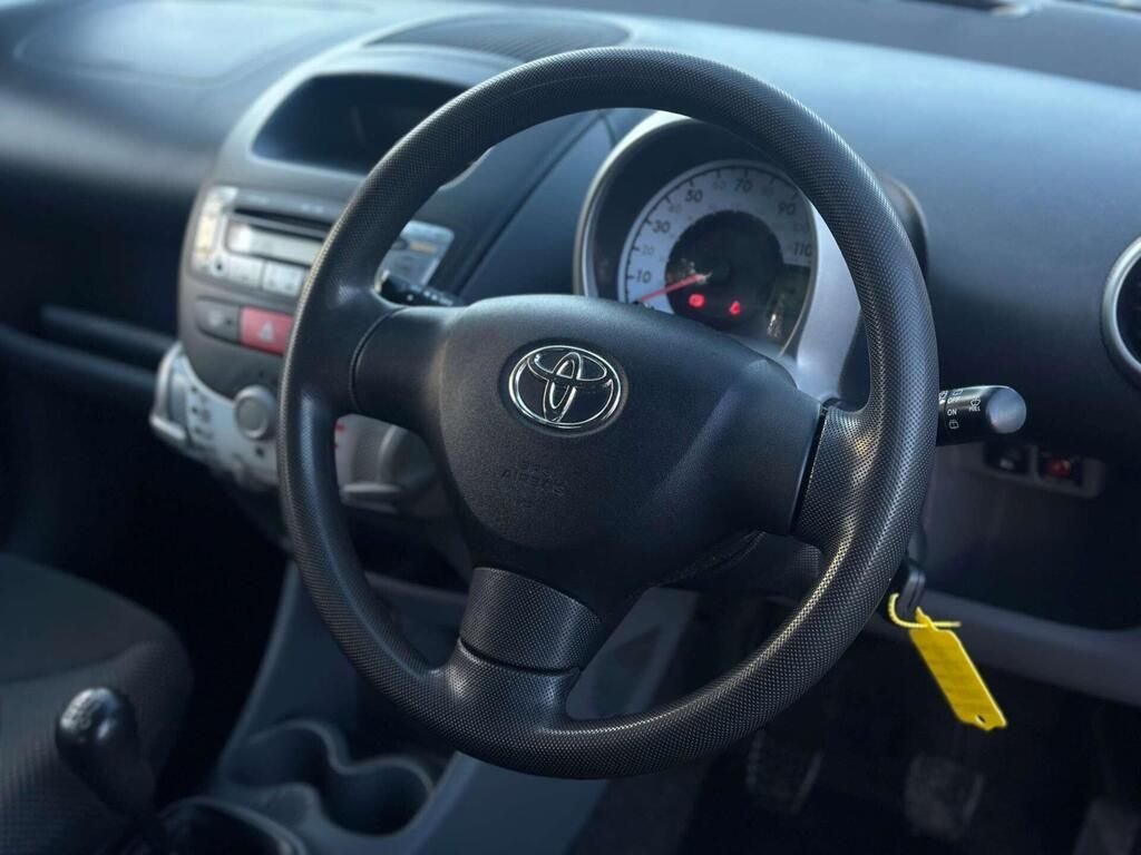 Used Toyota AYGO 2010 for sale - 76783948: Photo 7