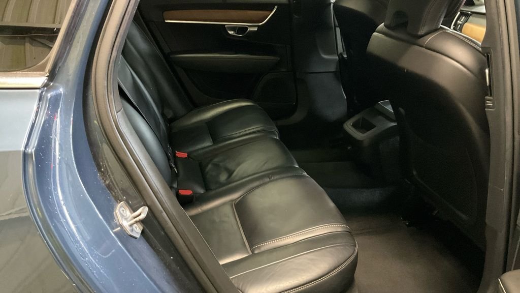 Used Volvo V90 2018 for sale - 77437378: Photo 5