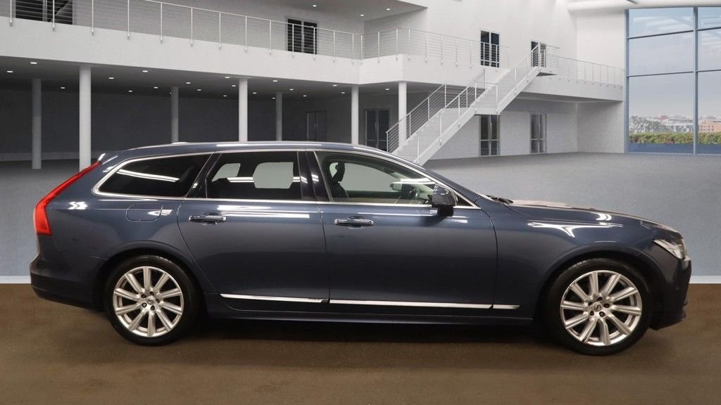 Used Volvo V90 2018 for sale - 77437378: Photo 8
