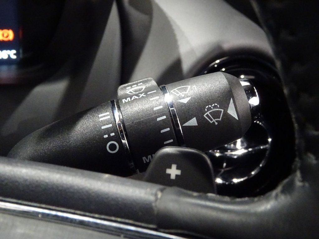 Used Jaguar XJ 2016 for sale - 77401338: Photo 12