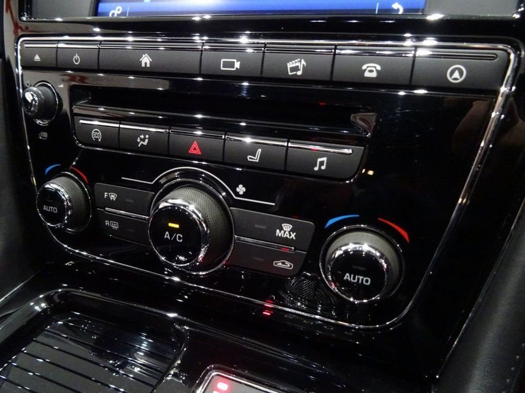 Used Jaguar XJ 2016 for sale - 77401338: Photo 22