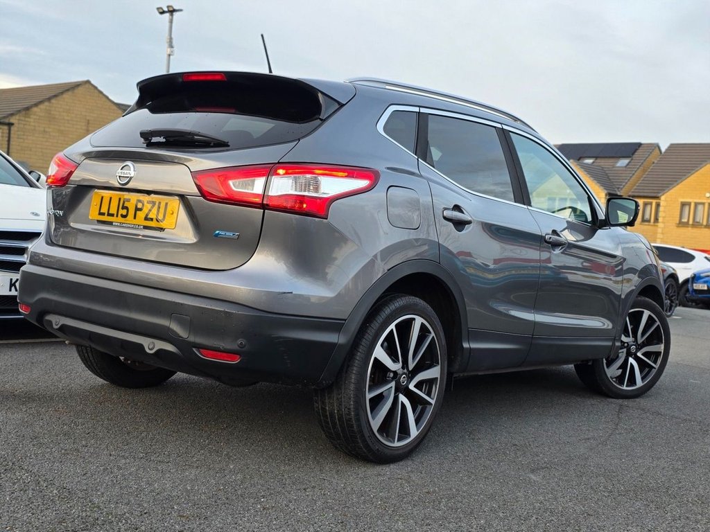 Used Nissan Qashqai 2015 for sale - 76654933: Photo 12