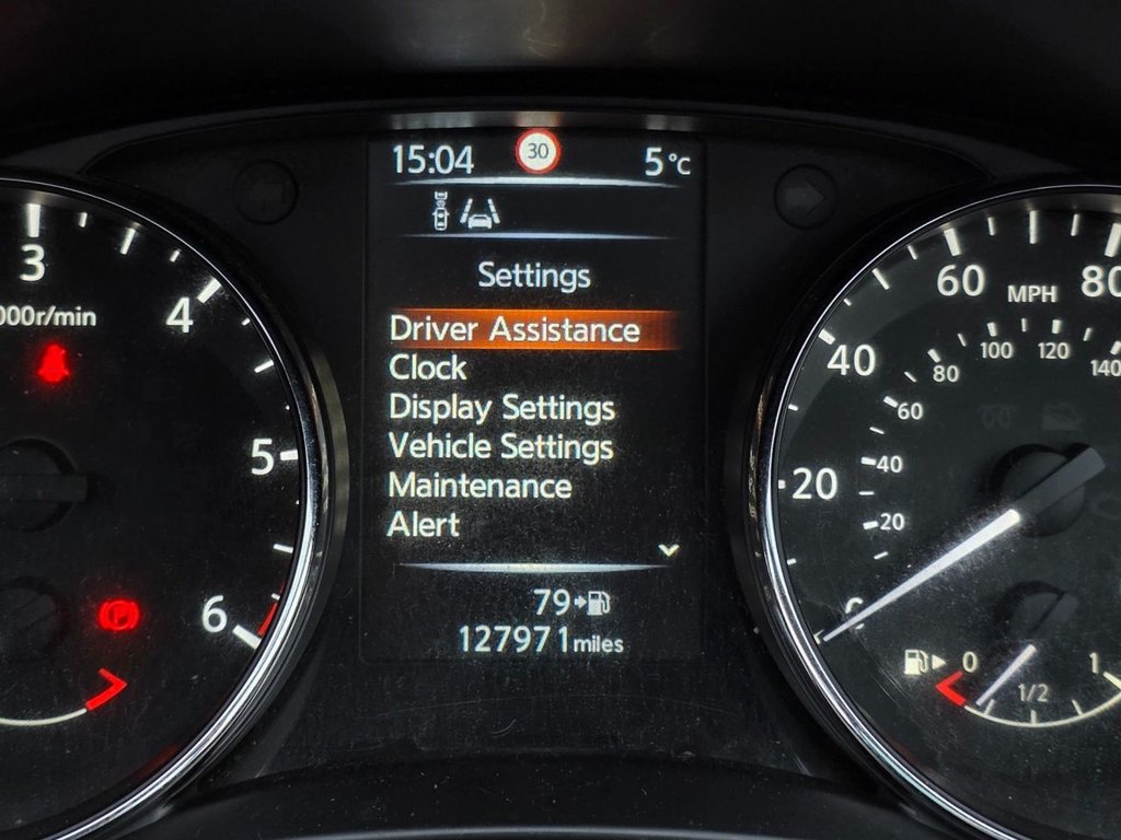 Used Nissan Qashqai 2015 for sale - 76654933: Photo 20