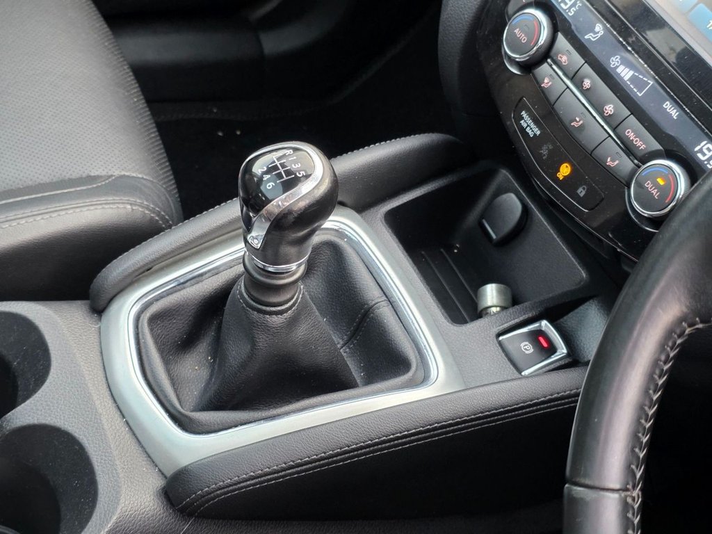 Used Nissan Qashqai 2015 for sale - 76654933: Photo 24