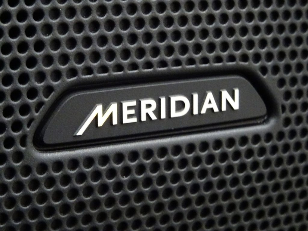 Used Land Rover Range Rover Velar 2018 for sale - 76710889: Photo 17