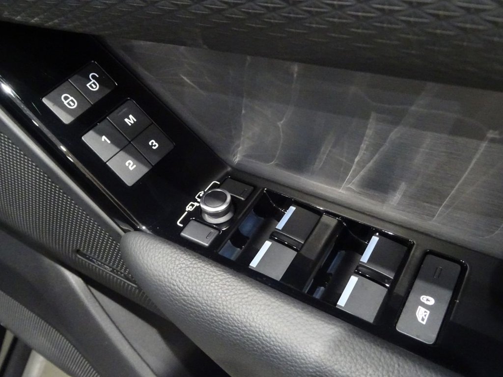 Used Land Rover Range Rover Velar 2018 for sale - 76710889: Photo 18