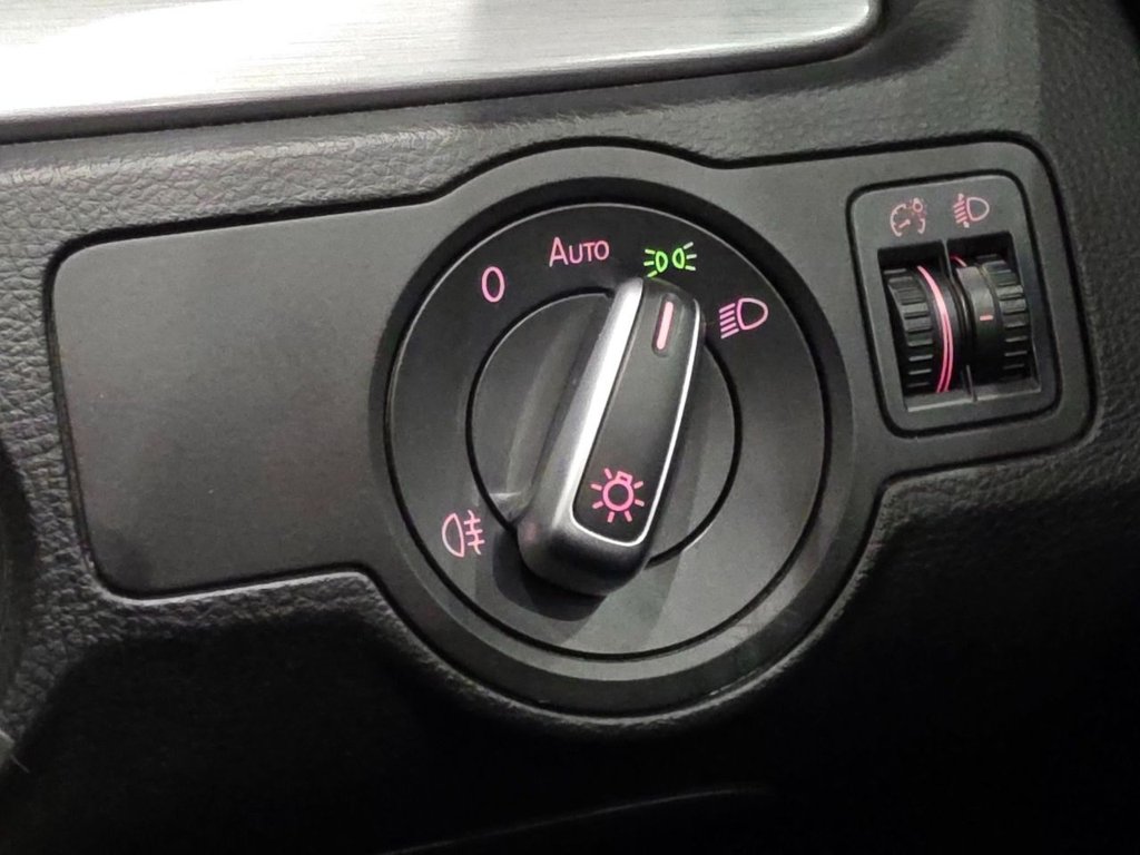 Used Volkswagen Passat 2014 for sale - 77161891: Photo 17