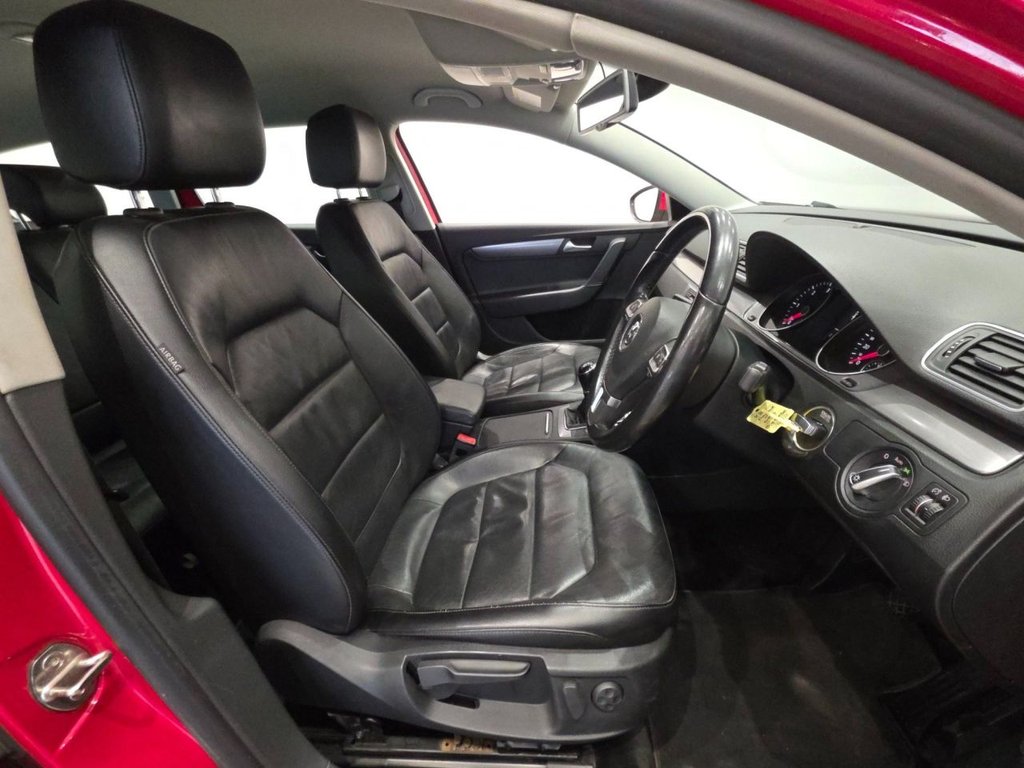 Used Volkswagen Passat 2014 for sale - 77161891: Photo 3