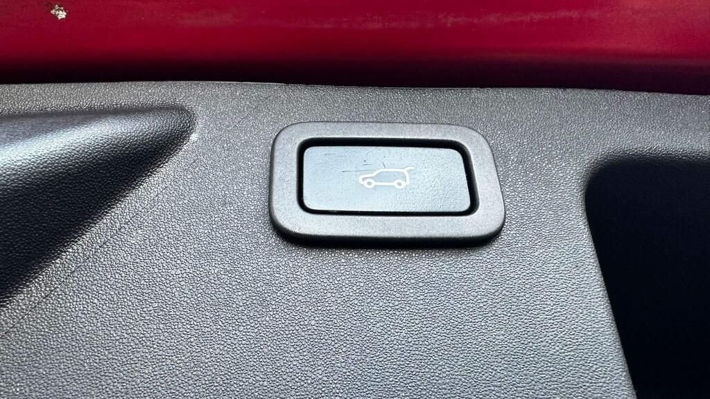 Used Land Rover Discovery Sport 2015 for sale - 77437159: Photo 13