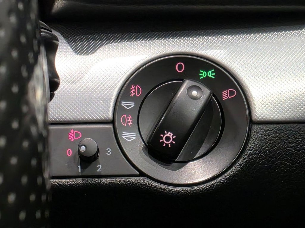 Used Audi A4 2006 for sale - 76758731: Photo 26