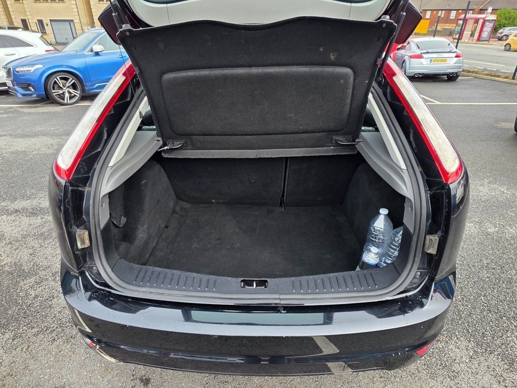 Used Ford Focus 2010 for sale - 77048868: Photo 11