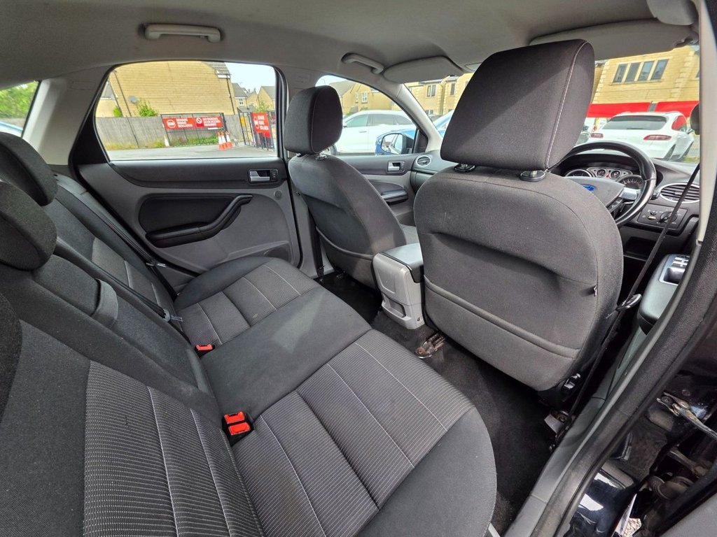 Used Ford Focus 2010 for sale - 77048868: Photo 19