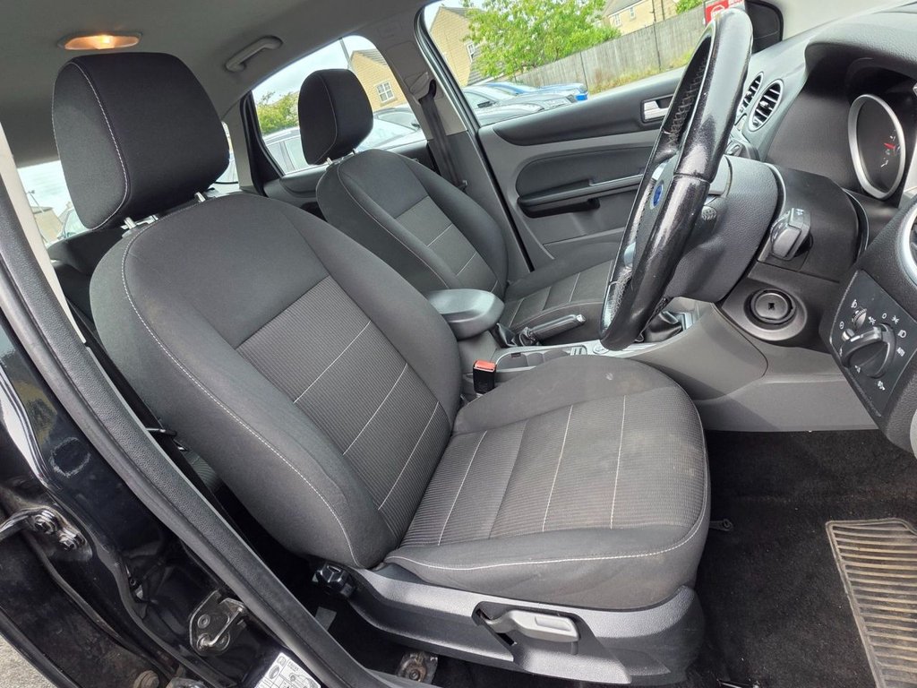 Used Ford Focus 2010 for sale - 77048868: Photo 20