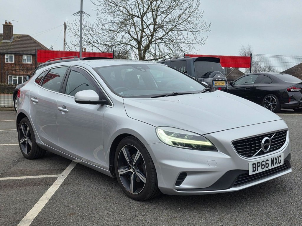 Used Volvo V40 2016 for sale - 77798283: Photo 9