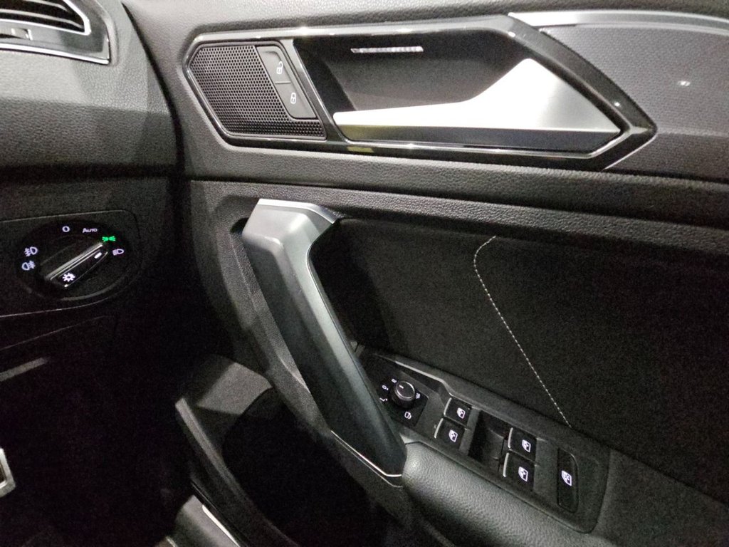 Used Volkswagen Tiguan 2018 for sale - 76496099: Photo 21