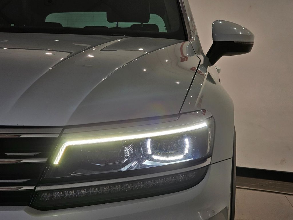 Used Volkswagen Tiguan 2018 for sale - 76496099: Photo 28