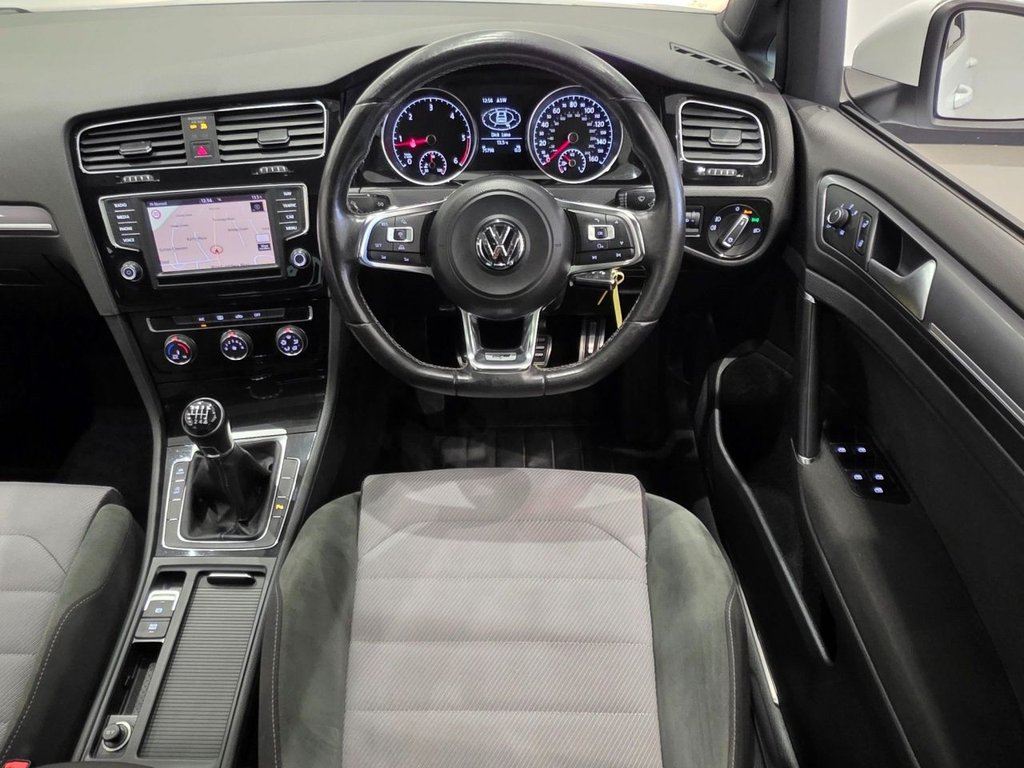 Used Volkswagen Golf 2016 for sale - 75998389: Photo 17