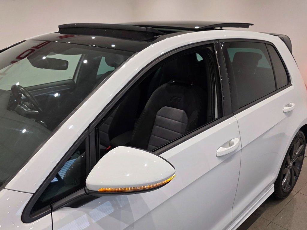 Used Volkswagen Golf 2016 for sale - 75998389: Photo 40