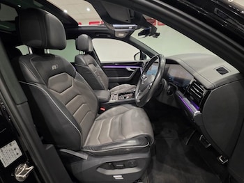 Used Volkswagen Touareg 2019 for sale - 75628303: Photo