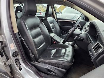 Used Volvo XC70 2009 for sale - 75853990: Photo