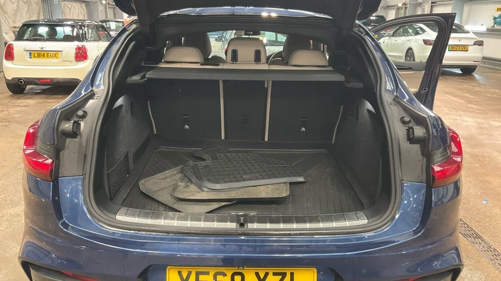 Used BMW X4 2018 for sale - 77680971: Photo 12