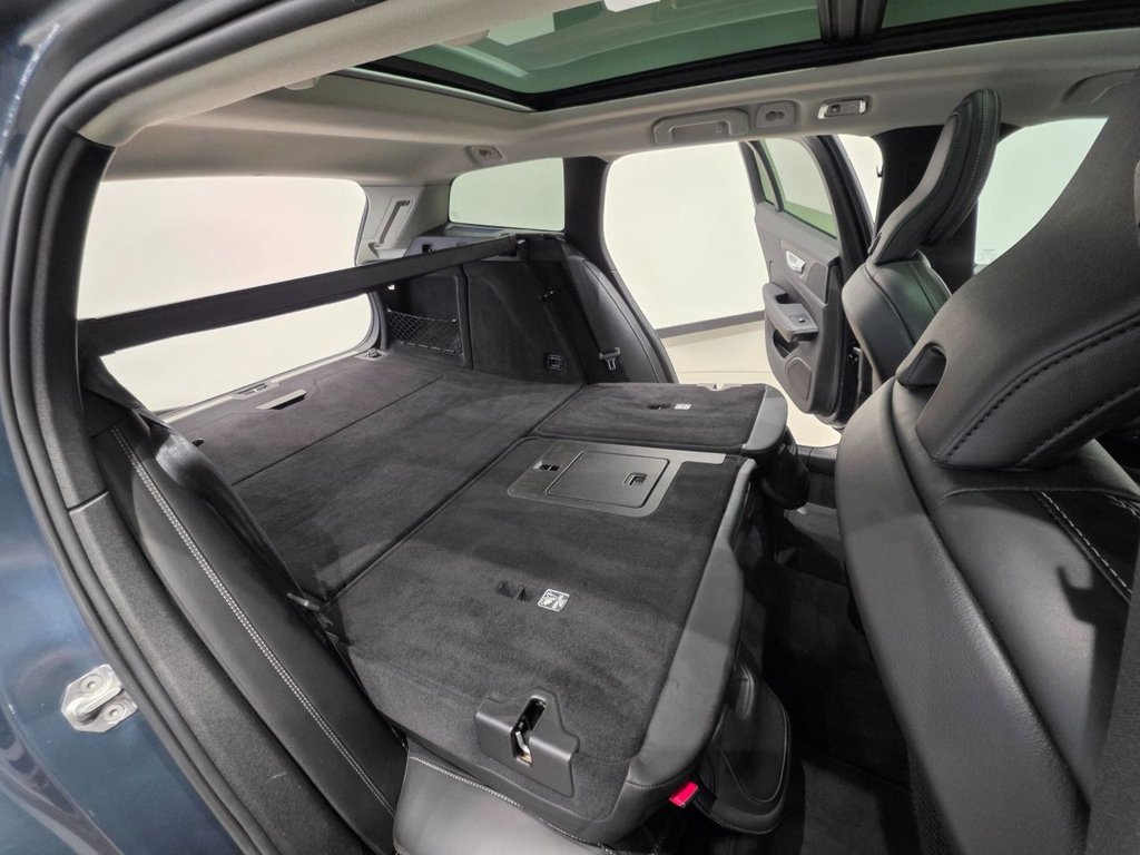 Used Volvo V60 2018 for sale - 76520615: Photo 31