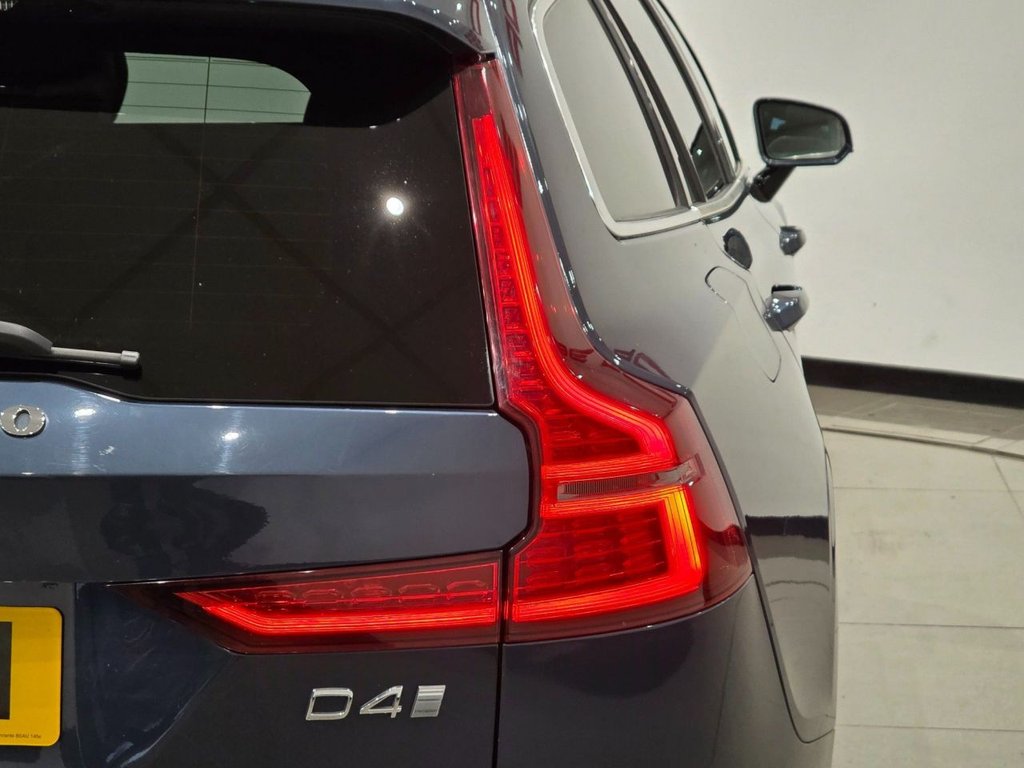 Used Volvo V60 2018 for sale - 76520615: Photo 34