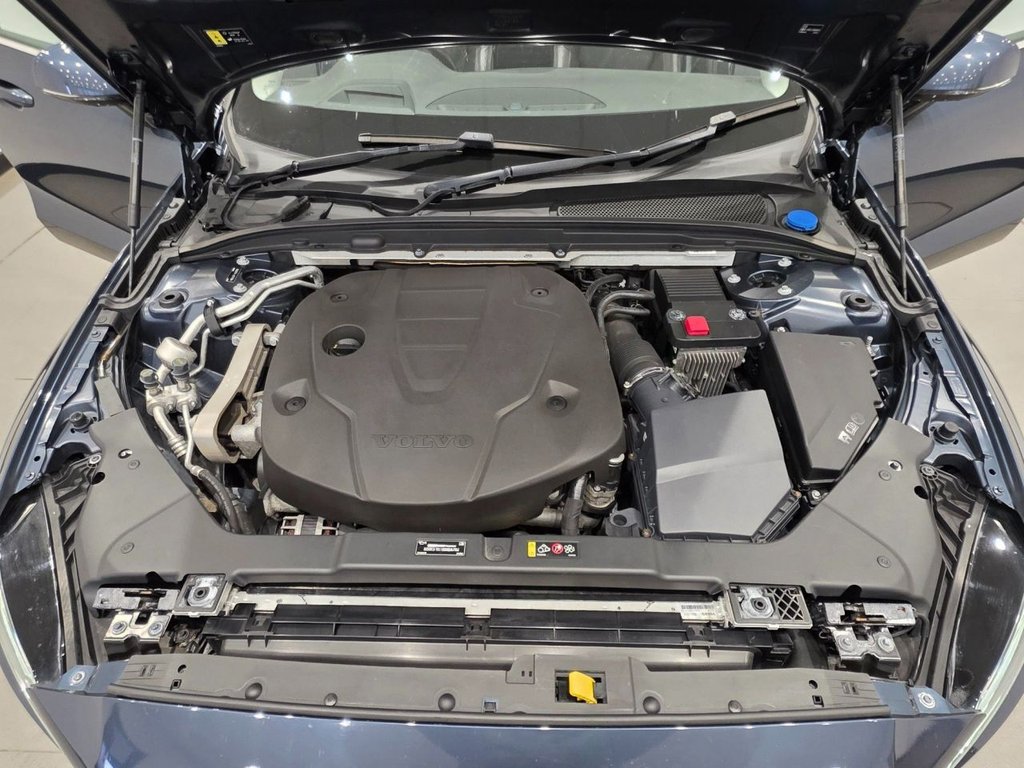 Used Volvo V60 2018 for sale - 76520615: Photo 36