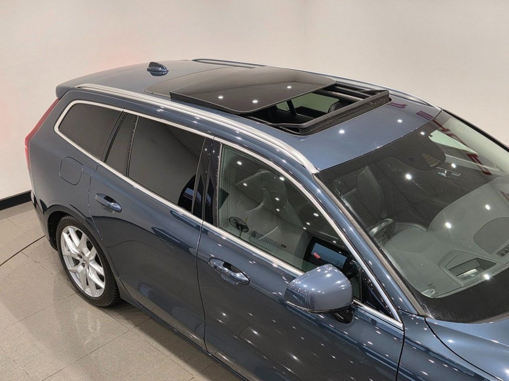 Used Volvo V60 2018 for sale - 76520615: Photo 45