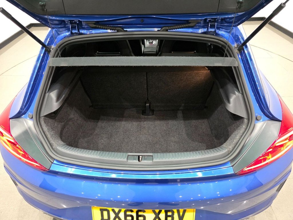 Used Volkswagen Scirocco 2016 for sale - 76642424: Photo 38