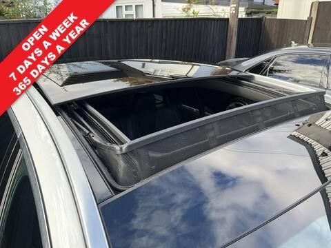 Used Mercedes-Benz E Class 2017 for sale - 76510250: Photo 2