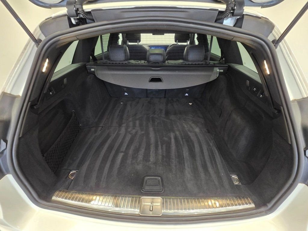 Used Mercedes-Benz E Class 2017 for sale - 76510250: Photo 26