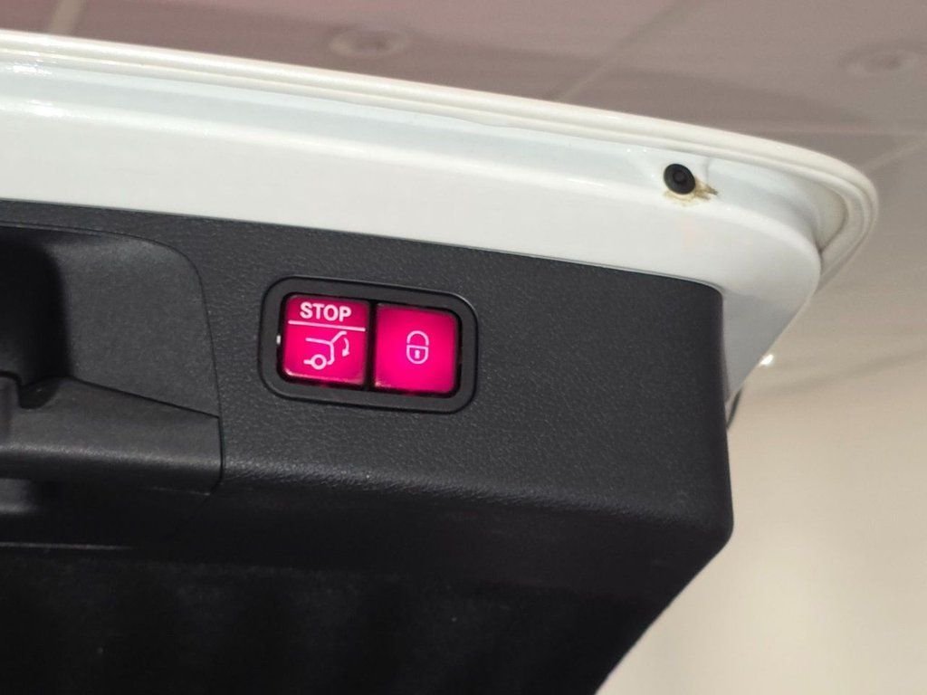 Used Mercedes-Benz E Class 2017 for sale - 76510250: Photo 27