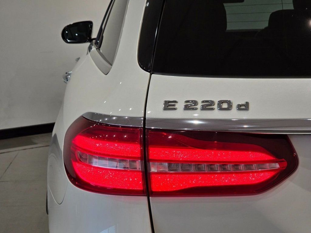 Used Mercedes-Benz E Class 2017 for sale - 76510250: Photo 33